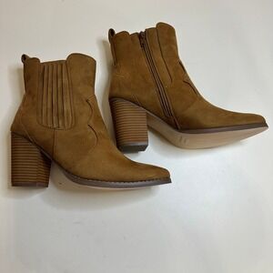 Story Brand Women's‎ Tan Faux Suede Casey Ankle Bootie Western Style Size 7